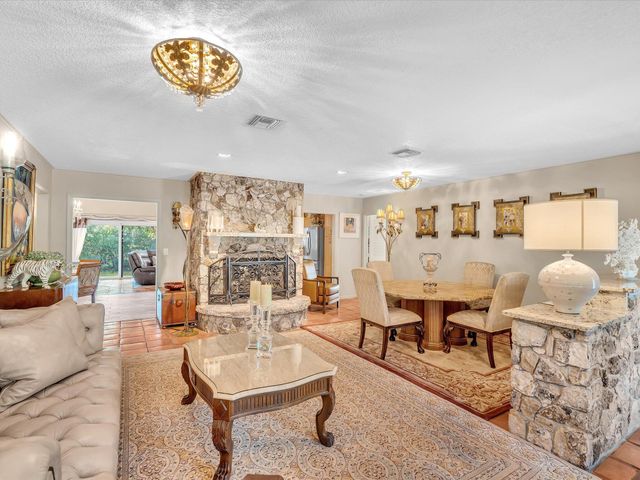 14079 N Miller Drive, Palm Beach Gardens, FL 33410