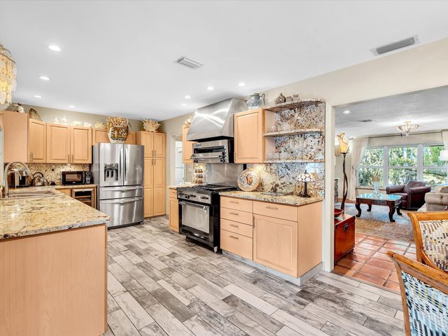 14079 N Miller Drive, Palm Beach Gardens, FL 33410