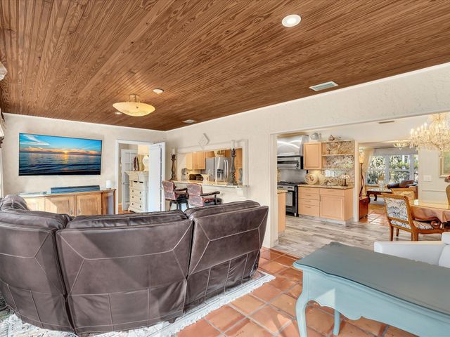 14079 N Miller Drive, Palm Beach Gardens, FL 33410