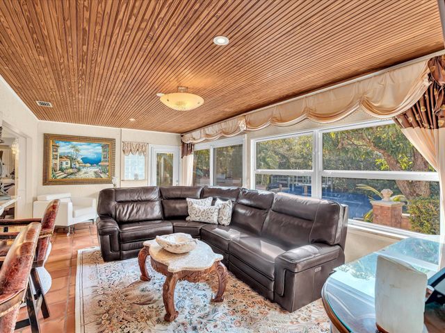 14079 N Miller Drive, Palm Beach Gardens, FL 33410