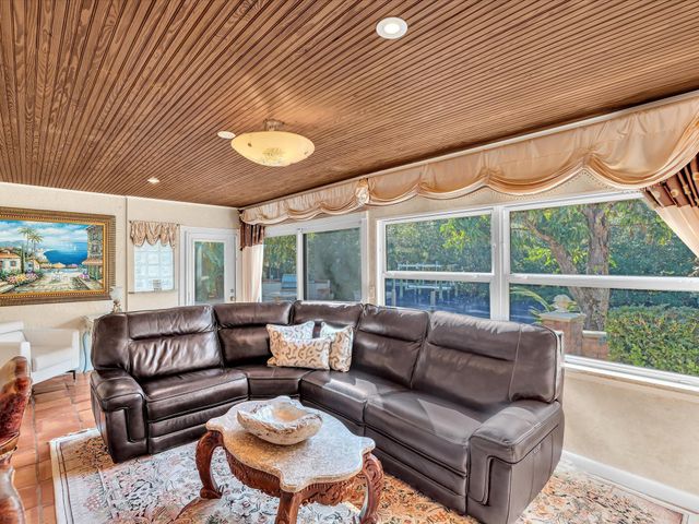 14079 N Miller Drive, Palm Beach Gardens, FL 33410