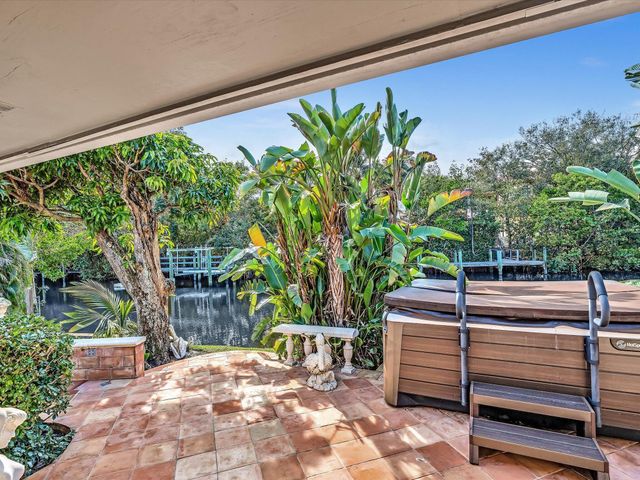 14079 N Miller Drive, Palm Beach Gardens, FL 33410