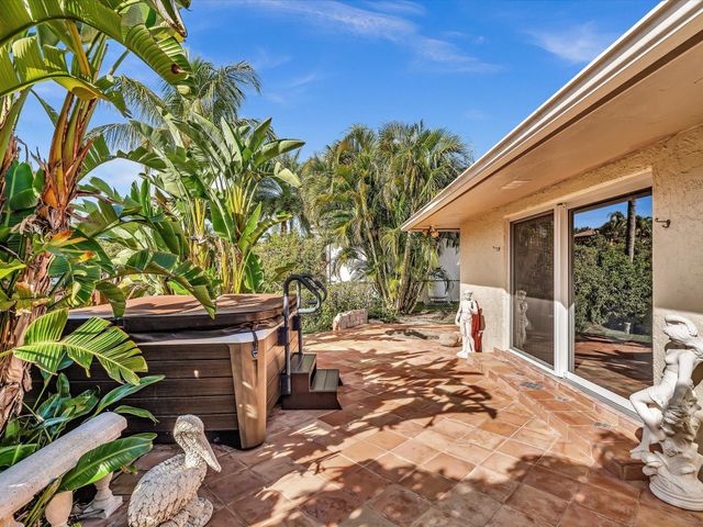 14079 N Miller Drive, Palm Beach Gardens, FL 33410