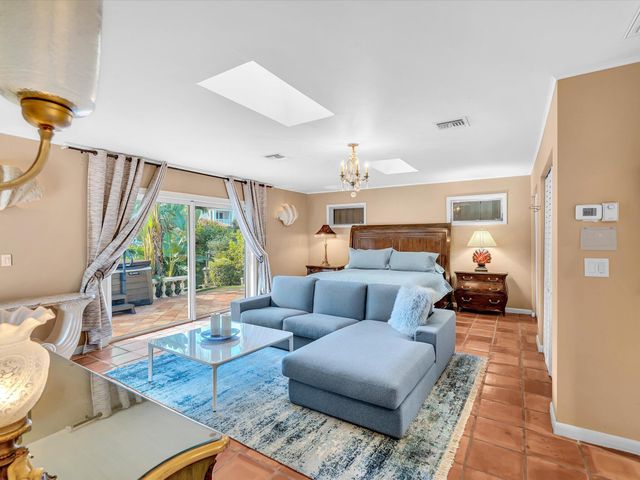 14079 N Miller Drive, Palm Beach Gardens, FL 33410