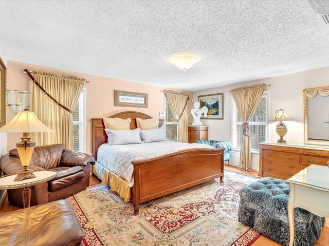 14079 N Miller Drive, Palm Beach Gardens, FL 33410