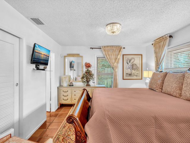 14079 N Miller Drive, Palm Beach Gardens, FL 33410