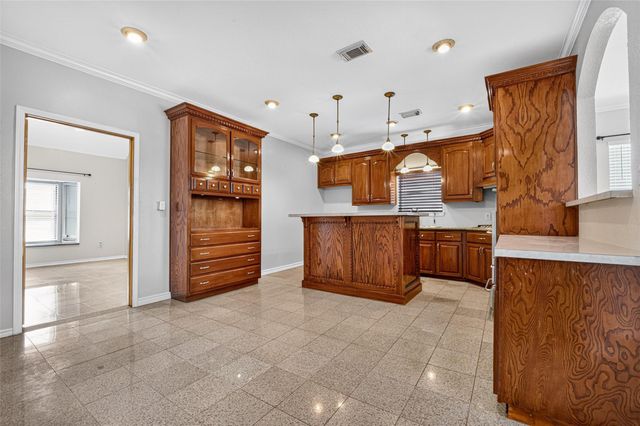 512 Bertloma Street, Pasadena, TX 77502