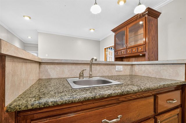 512 Bertloma Street, Pasadena, TX 77502