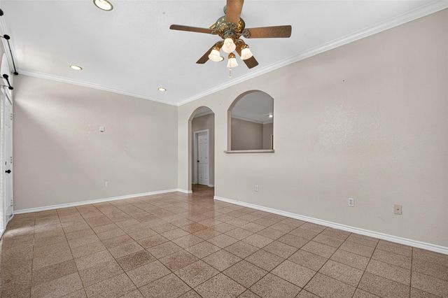 512 Bertloma Street, Pasadena, TX 77502