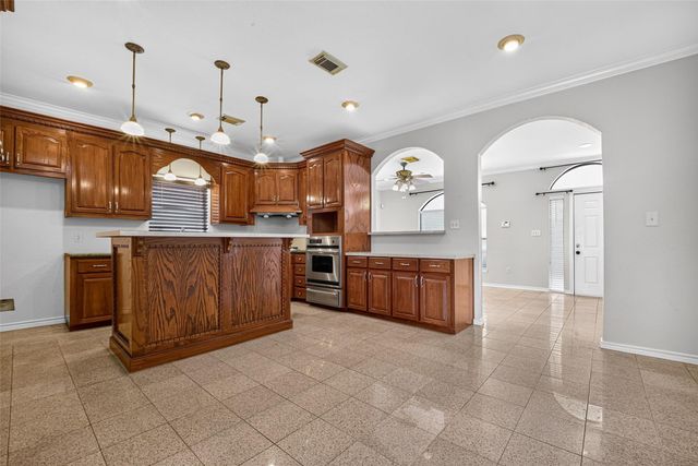 512 Bertloma Street, Pasadena, TX 77502
