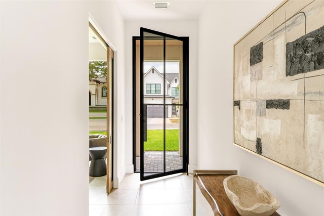 4718 W Amherst Avenue, Dallas, TX 75209