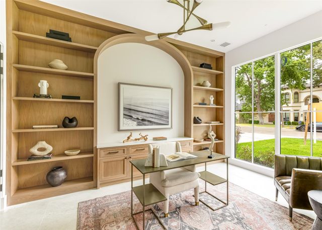 4718 W Amherst Avenue, Dallas, TX 75209