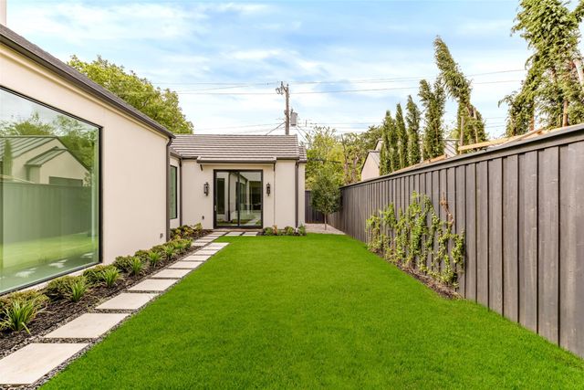 4718 W Amherst Avenue, Dallas, TX 75209