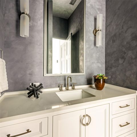4718 W Amherst Avenue, Dallas, TX 75209