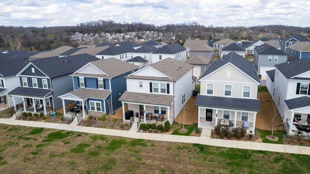 1435 Japonica Aly, Hermitage, TN 37076