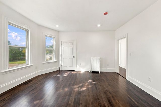 63 Webster St 3, Rockland, MA 02370