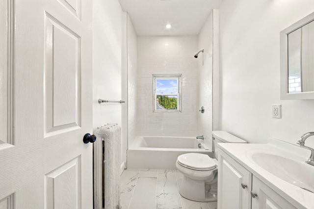 63 Webster St 3, Rockland, MA 02370