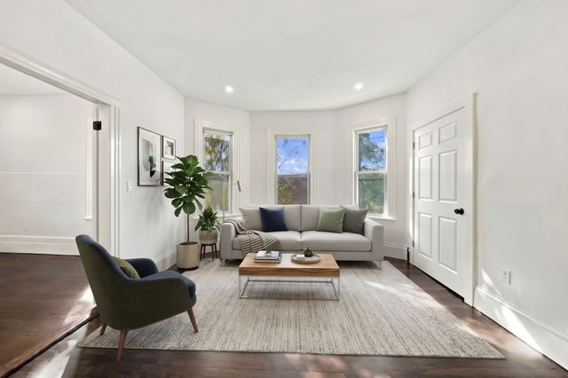 63 Webster St 3, Rockland, MA 02370