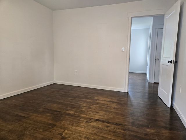 178 Union St 1, Walpole, MA 02032