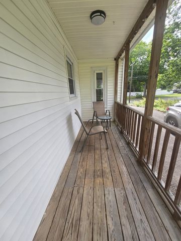 178 Union St 1, Walpole, MA 02032