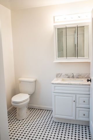 178 Union St 1, Walpole, MA 02032