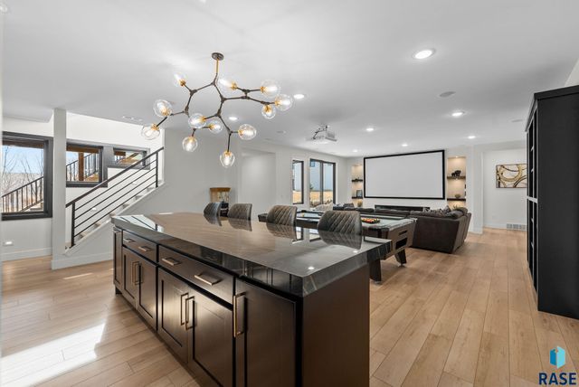 7317 E Gray Eagle Cir Circle, Sioux Falls, SD 57110