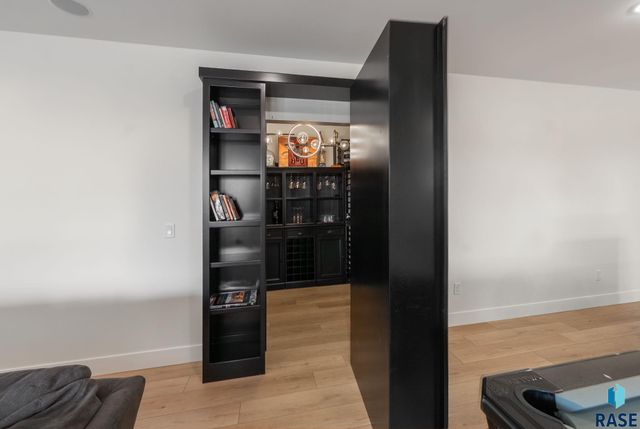 7317 E Gray Eagle Cir Circle, Sioux Falls, SD 57110