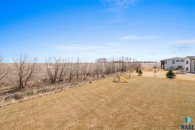 7317 E Gray Eagle Cir Circle, Sioux Falls, SD 57110