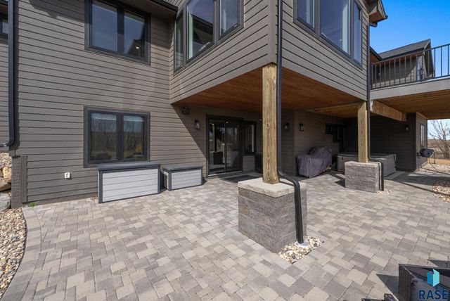 7317 E Gray Eagle Cir Circle, Sioux Falls, SD 57110