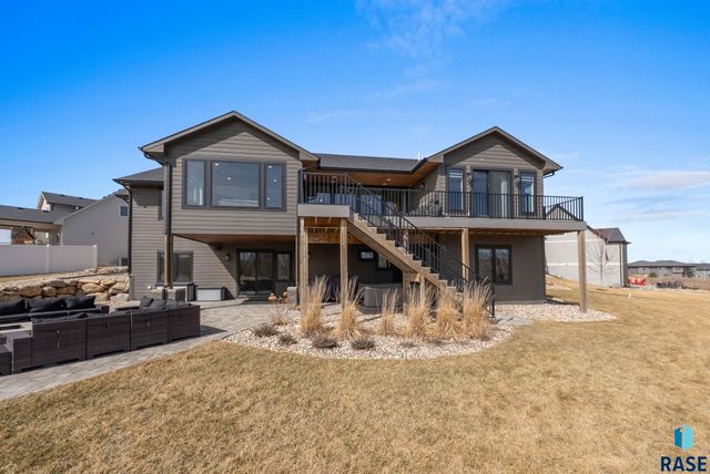 7317 E Gray Eagle Cir Circle, Sioux Falls, SD 57110