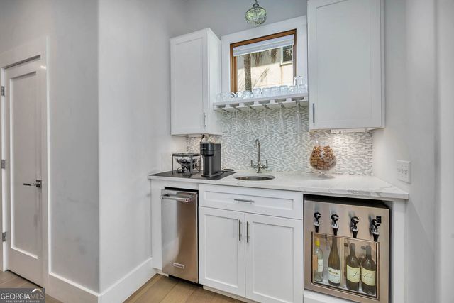 305 Yacht Club Lane, St. Simons, GA 31522