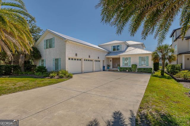 305 Yacht Club Lane, St. Simons, GA 31522