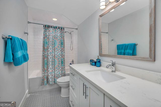 305 Yacht Club Lane, St. Simons, GA 31522