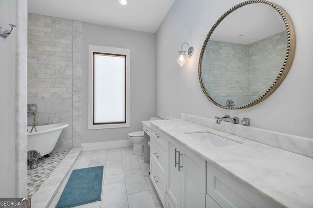 305 Yacht Club Lane, St. Simons, GA 31522