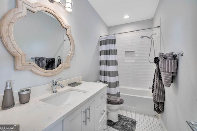 305 Yacht Club Lane, St. Simons, GA 31522