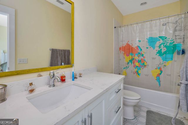 305 Yacht Club Lane, St. Simons, GA 31522