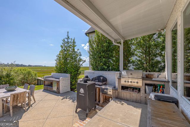 305 Yacht Club Lane, St. Simons, GA 31522