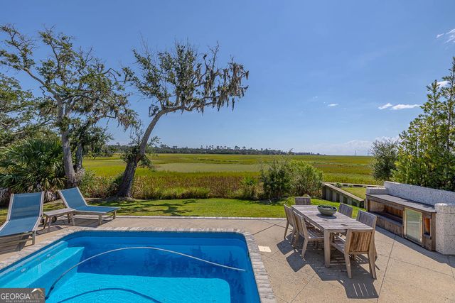 305 Yacht Club Lane, St. Simons, GA 31522