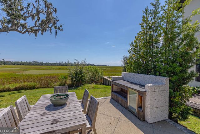 305 Yacht Club Lane, St. Simons, GA 31522