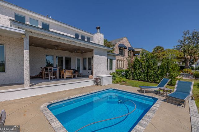 305 Yacht Club Lane, St. Simons, GA 31522
