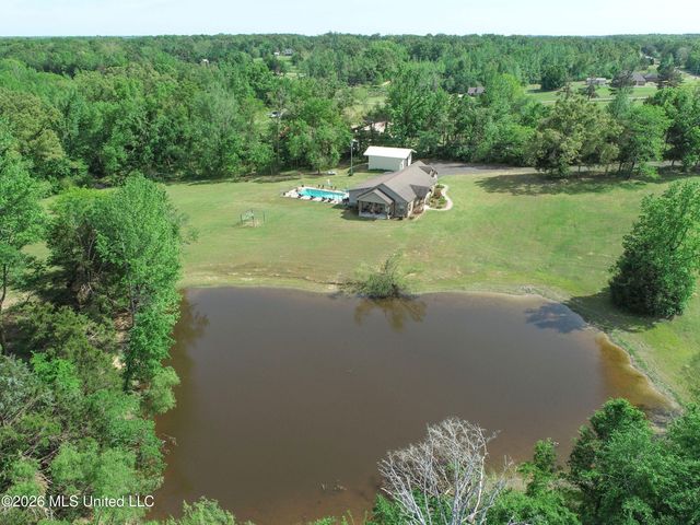 1311 Harmon Road, Batesville, MS 38606