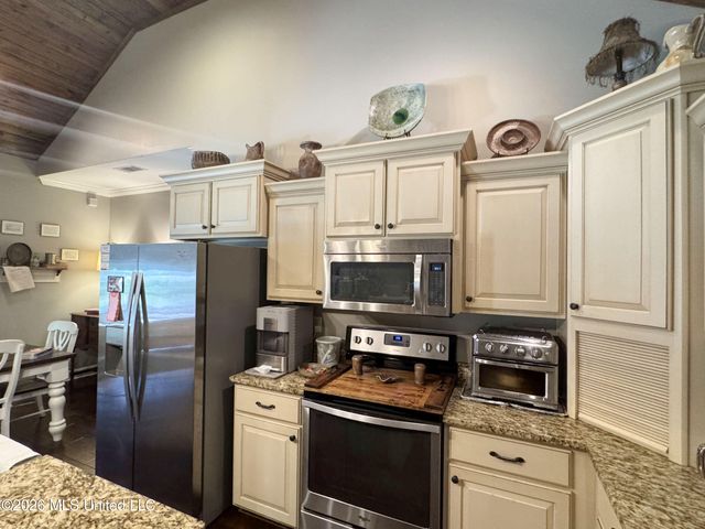 1311 Harmon Road, Batesville, MS 38606