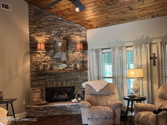 1311 Harmon Road, Batesville, MS 38606