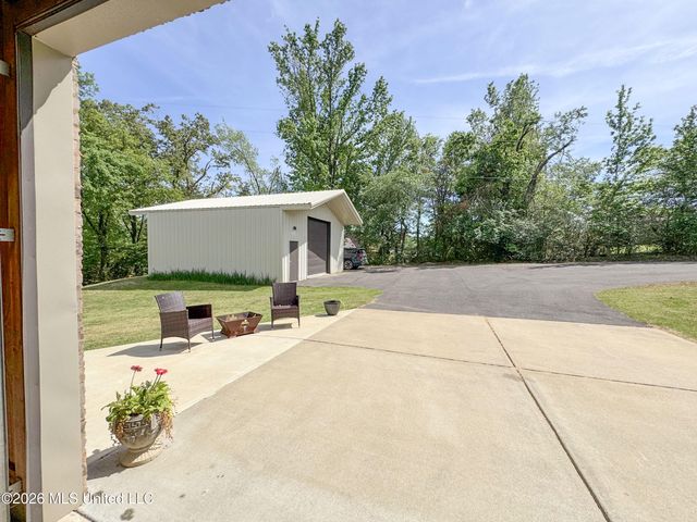 1311 Harmon Road, Batesville, MS 38606
