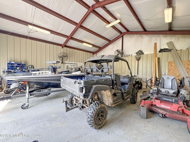 1311 Harmon Road, Batesville, MS 38606