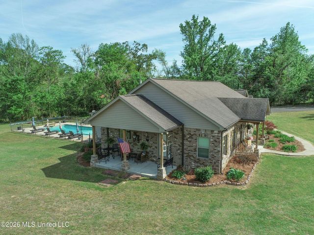 1311 Harmon Road, Batesville, MS 38606