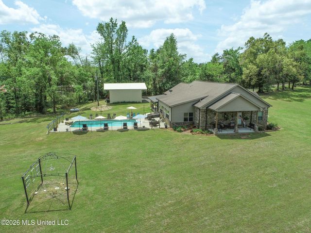 1311 Harmon Road, Batesville, MS 38606
