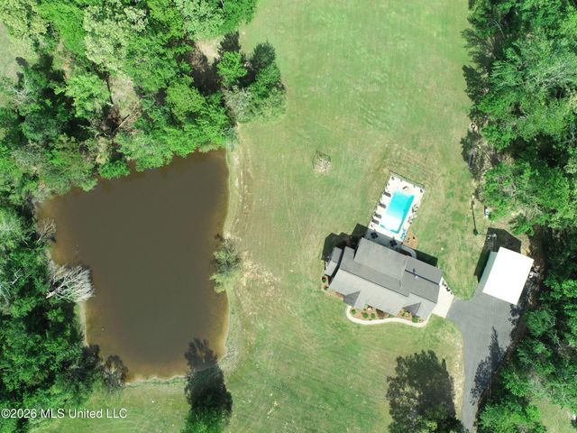 1311 Harmon Road, Batesville, MS 38606