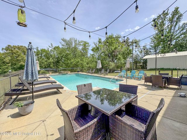 1311 Harmon Road, Batesville, MS 38606