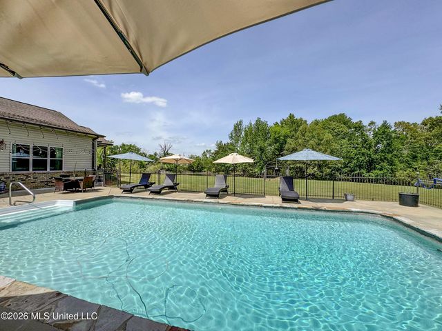 1311 Harmon Road, Batesville, MS 38606